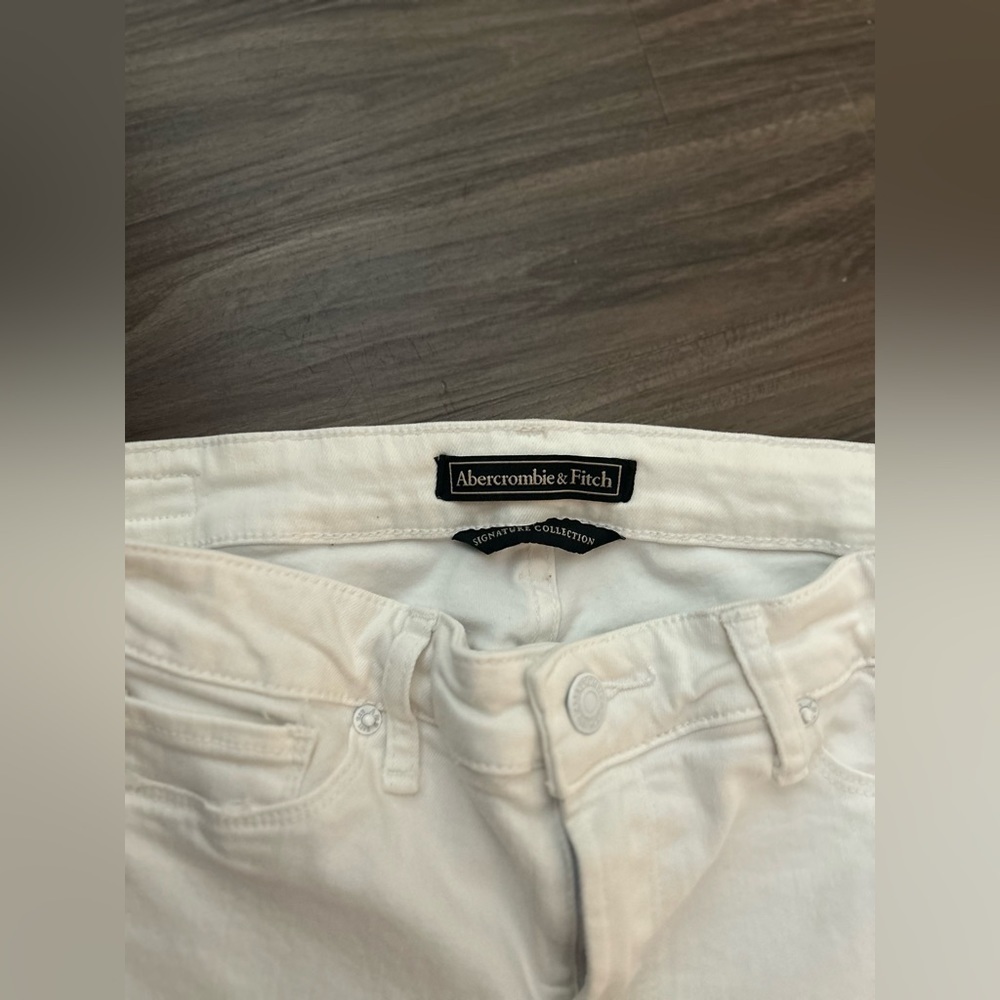 ABERCROMBIE  & FITCH WHITE SKINNY JEANS - Picture 3 of 3